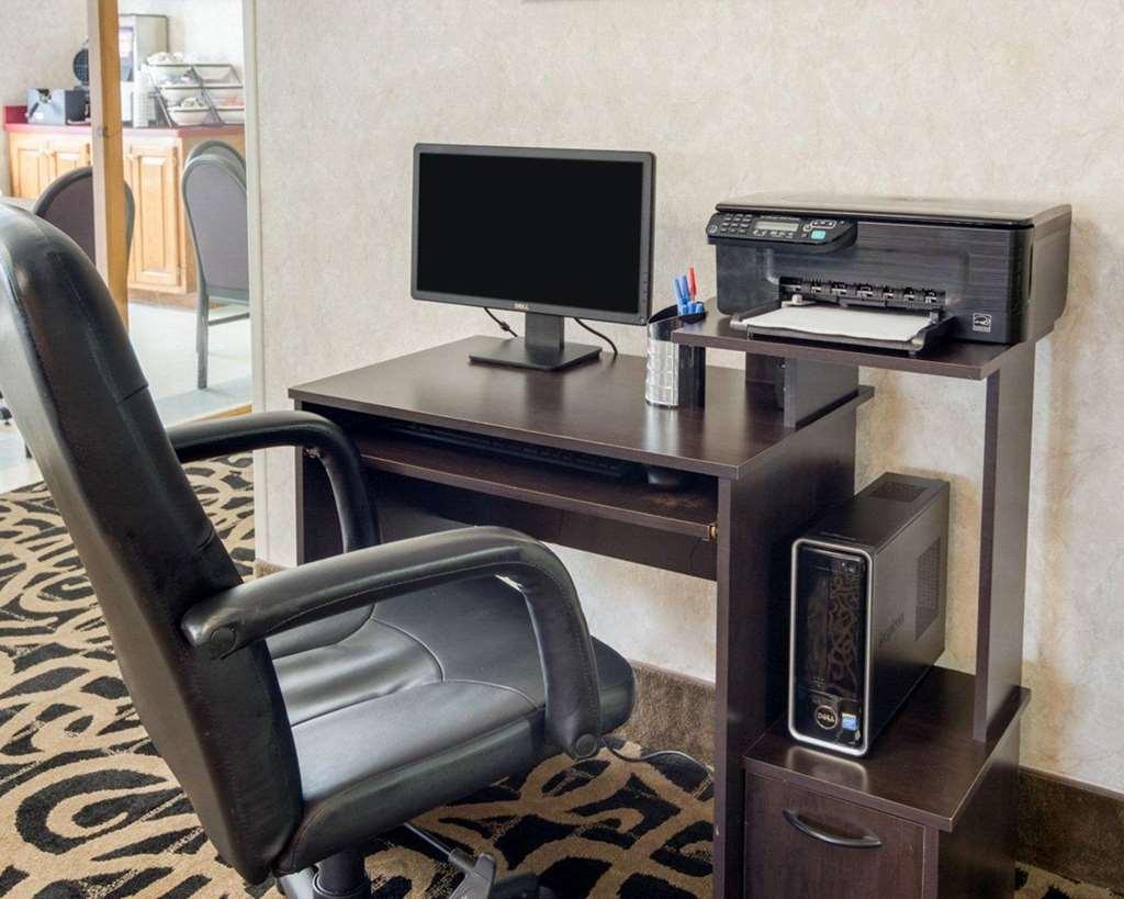 Quality Inn University Area ファームビル 設備 写真