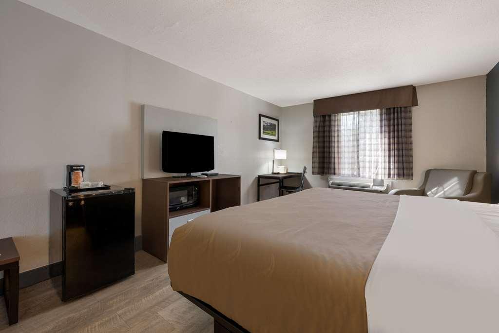 Quality Inn University Area ファームビル 部屋 写真