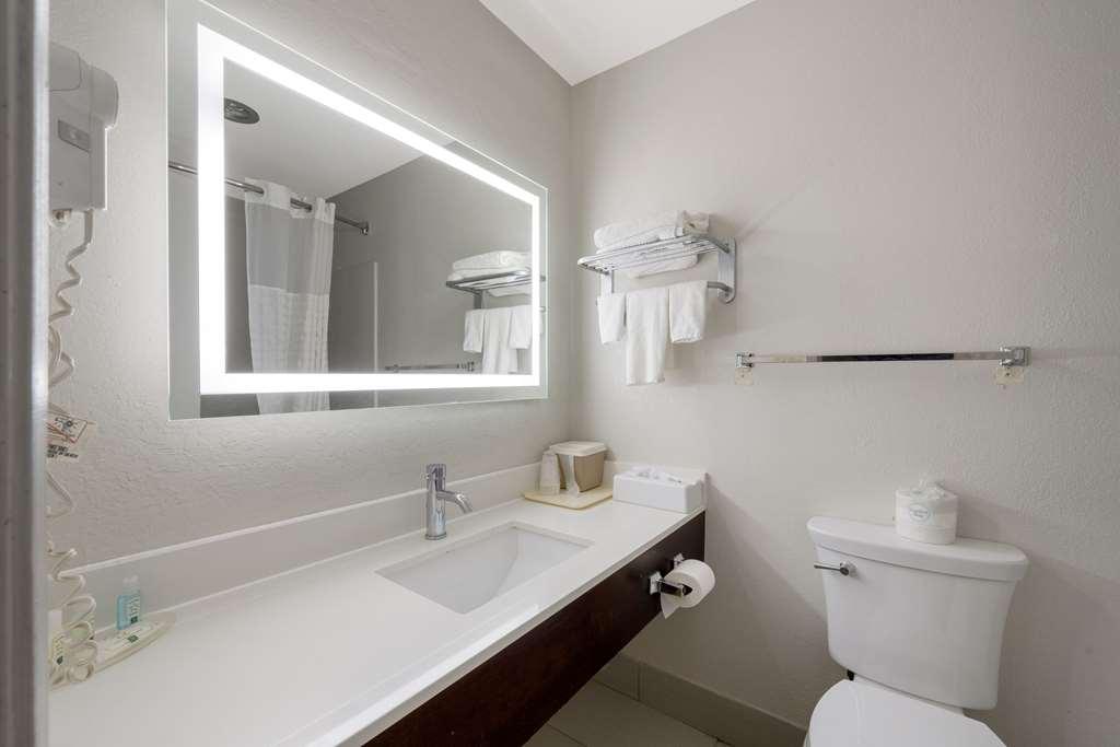 Quality Inn University Area ファームビル 部屋 写真