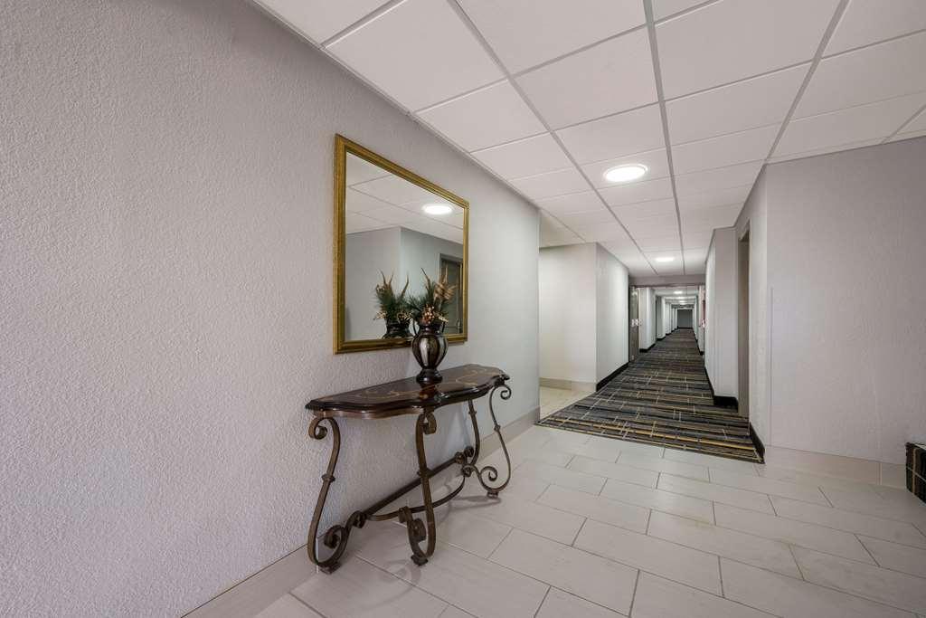 Quality Inn University Area ファームビル 設備 写真