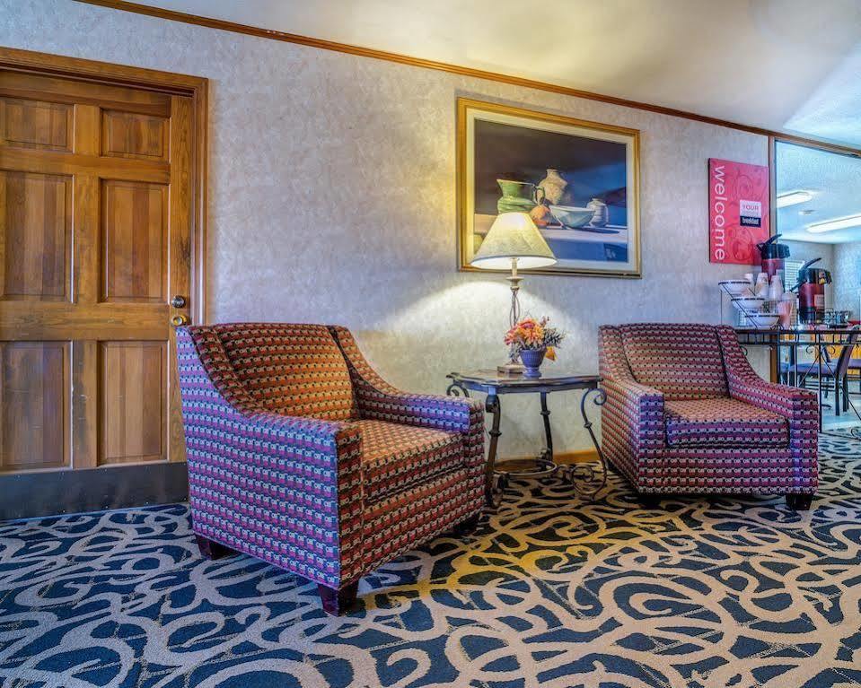 Quality Inn University Area ファームビル エクステリア 写真