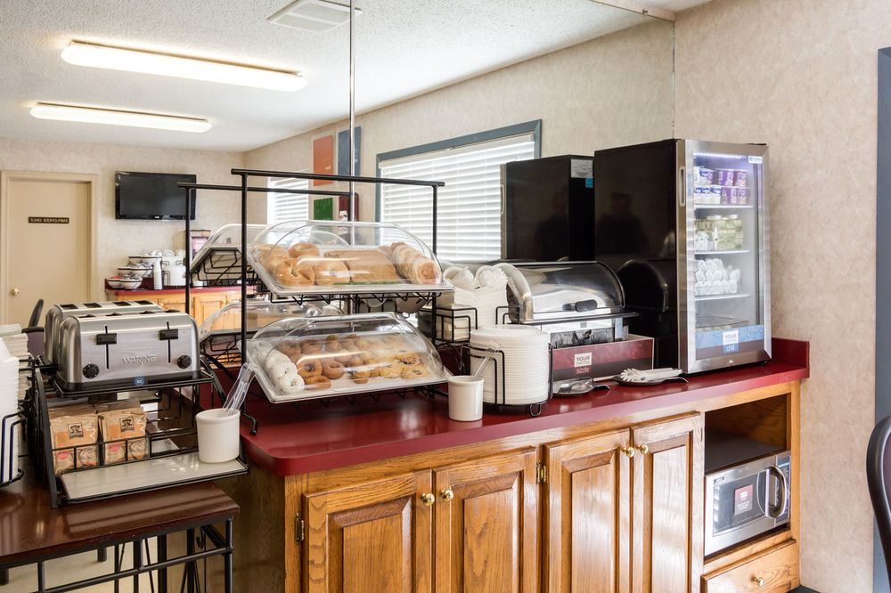 Quality Inn University Area ファームビル エクステリア 写真