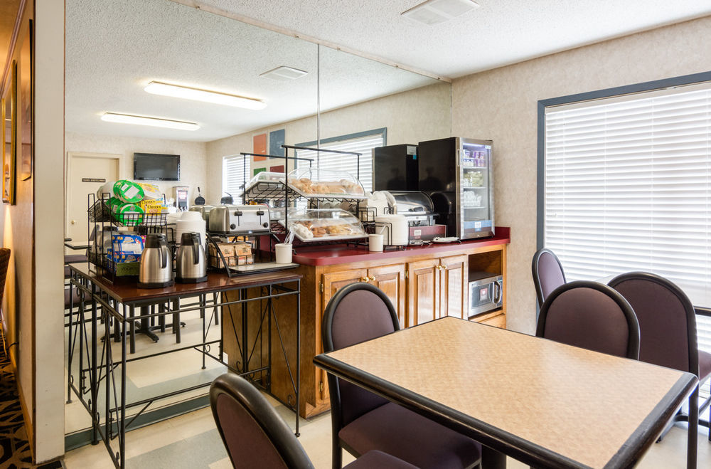 Quality Inn University Area ファームビル エクステリア 写真